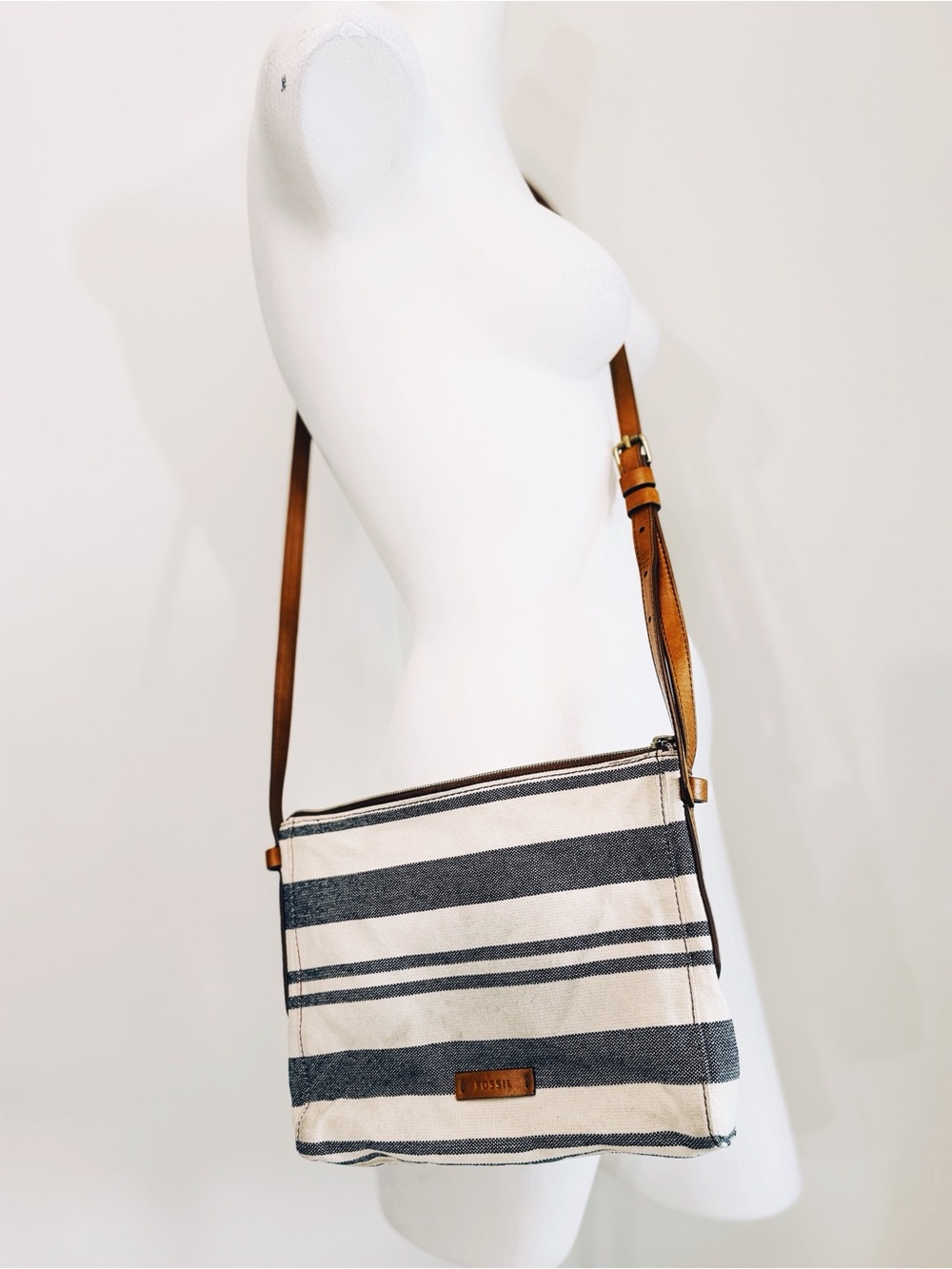 Fossil Striped Canvas Crossbody Bag Cream & Navy Leather Trim Adjustable Strap